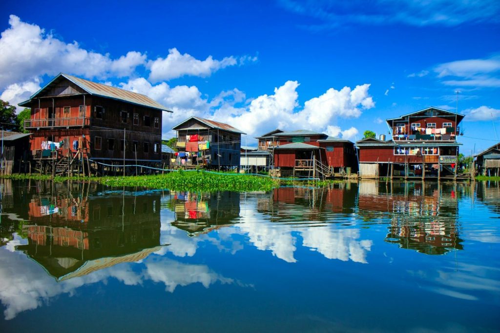 Embark on a Full-Day Tour of Inle Lake with Boat Trip and Lunch!