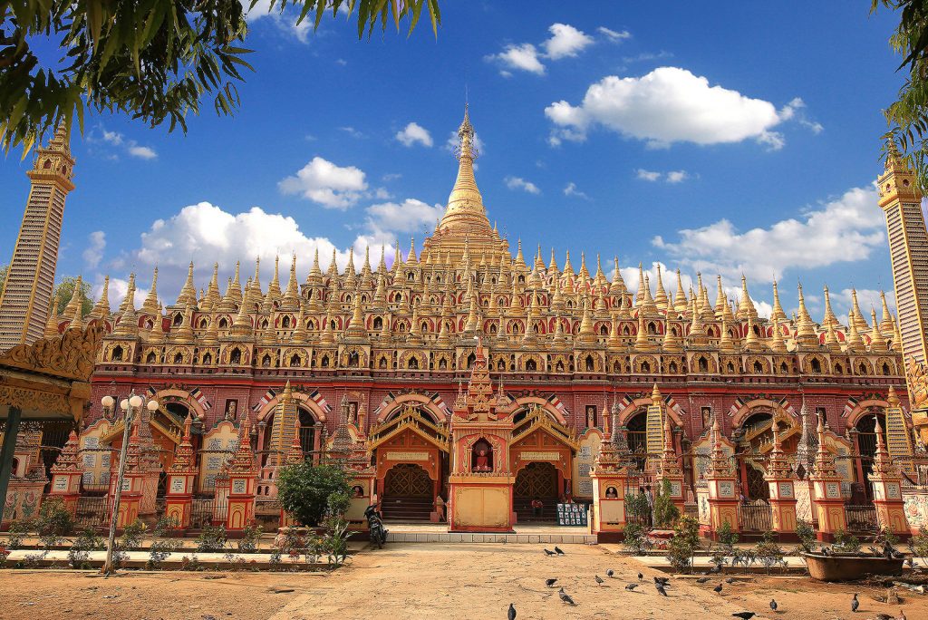 Mandalay to Monywa Day Tour: Unveiling Ancient Wonders and Riverside Serenity