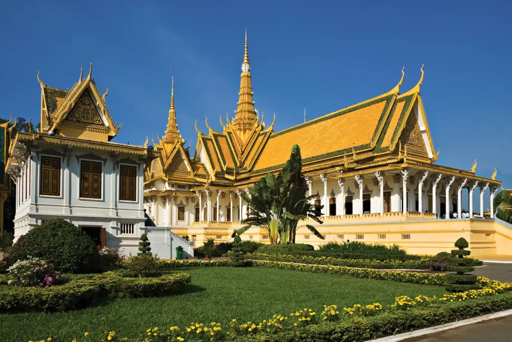 CAMBODIA CLASSIC TOURS 4DAYS/3NIGHT BY FLIGHT(PHNOM PENNH – SIEMREAP or VICE VERSA)