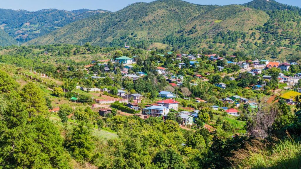 Las Mejores Rutas de Senderismo en Kalaw: Explorando la Belleza Natural de Myanmar