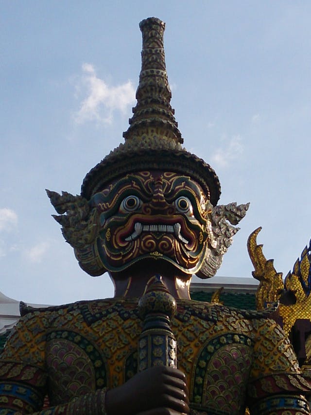 Discover Bangkok’s Timeless Temples: A Morning Journey from 9:00 AM to 2:00 PM